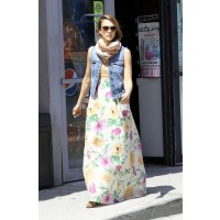Here's Jessica Alba rocking the denim vest over maxi plus scarf look. Source: http://cheapchicas.com/2012/07/30/look-of-the-week-the-denim-vest/ 
