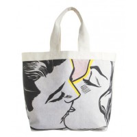 Luxe US retailer Barneys New York recently dipped into the Lichtenstein archives to bring art and fashion lovers a collection of wearables and homeware featuring the pop-art icon’s prints. Beach Bag, Kiss IV, 1963, USD$85. http://www.barneys.com/Lichtenst